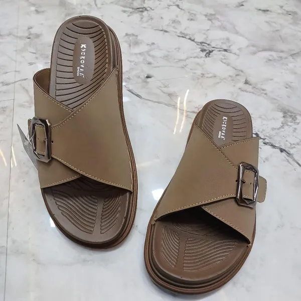 Brown_Synthetic_Leather_Crossover_Buckle_Strap_Sandals_For_Men