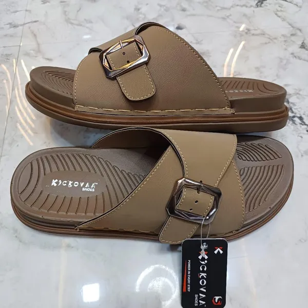 Brown_Synthetic_Leather_Crossover_Buckle_Strap_Sandals_For_Men