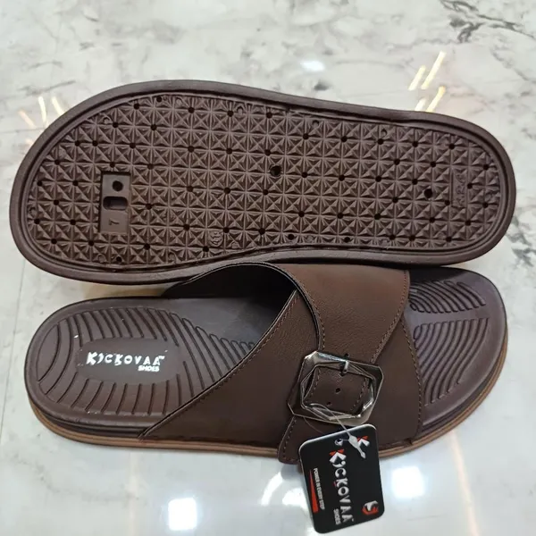Brown_Synthetic_Leather_Buckle_Cross_Strap_Sandals_For_Men