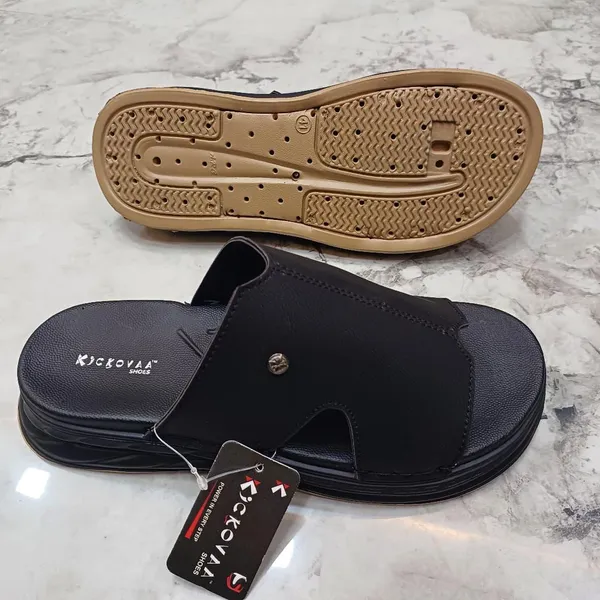 Black_Synthetic_Leather_Textured_Slip-On_Sandals_For_Men