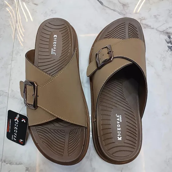 Brown_Synthetic_Leather_Crossover_Buckle_Strap_Sandals_For_Men