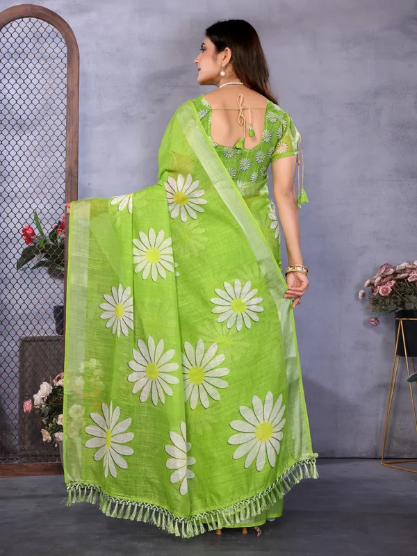 Green_Linen_Floral_Print_Saree_For_Women