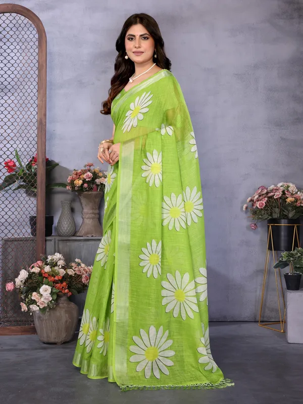 Green_Linen_Floral_Print_Saree_For_Women