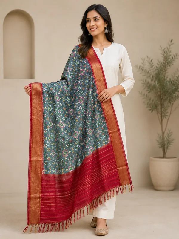 Multicolor_Pure_Silk_Dupatta_For_Women