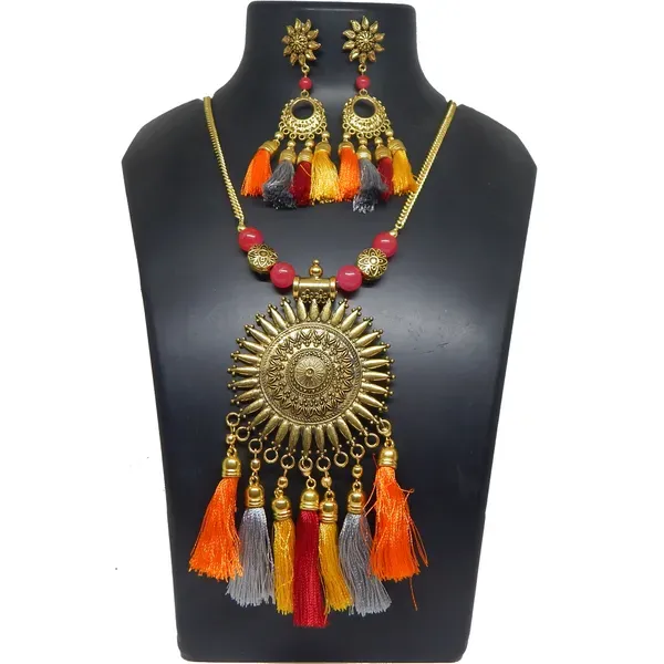 Multicolor_Metal_Pendant_With_Tassels_Necklace_For_Women