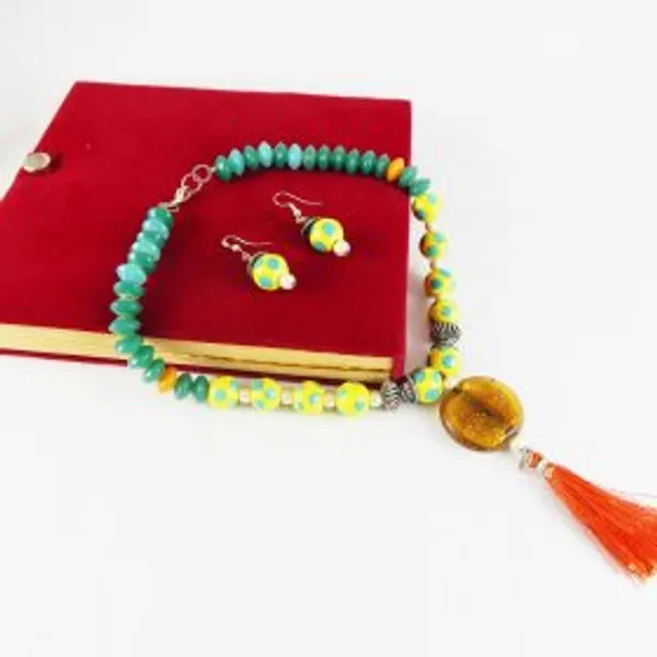 Yellow_Glass_Fancy_Lampwork_Beads_Necklace_For_Women