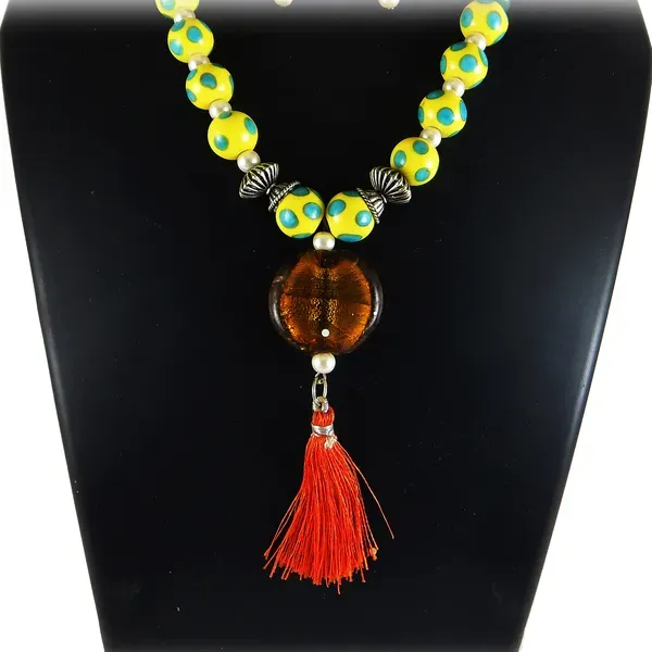Yellow_Glass_Fancy_Lampwork_Beads_Necklace_For_Women