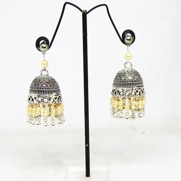 Silver_Metal_Jhumka_Earrings_For_Women