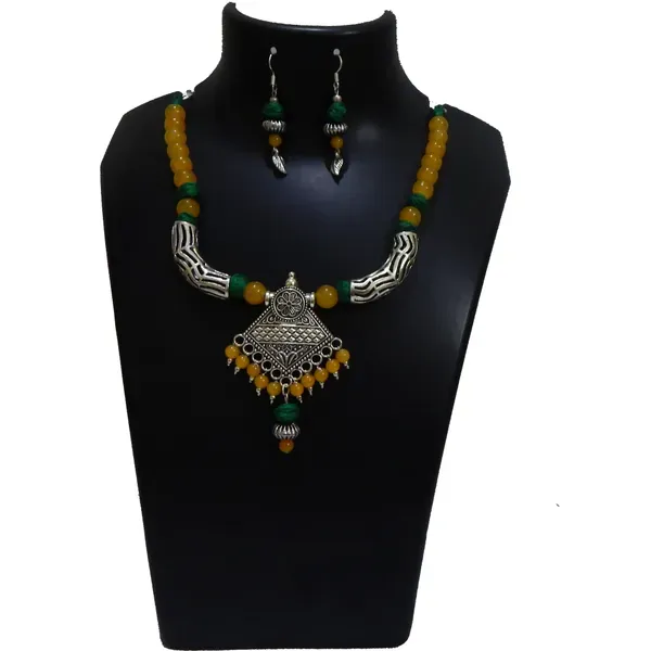 Yellow_Glass_Beads_With_Metal_Pendant_Jewelry_For_Women