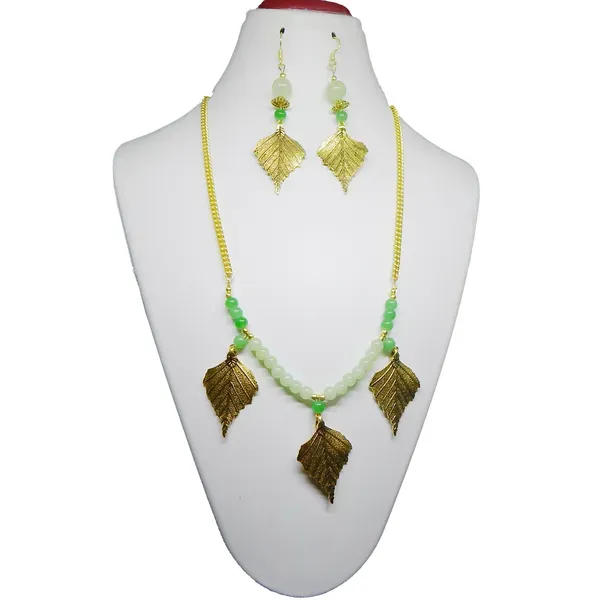 Gold_Glass_Beads_Metal_Pendant_Necklace_For_Women