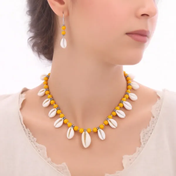 Yellow_Sea_Shell_Glass_Beads_Choker_Necklace_For_Women