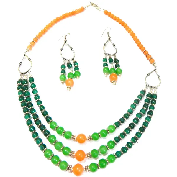 Green_Glass_Beads_Fancy_Necklace_For_Women