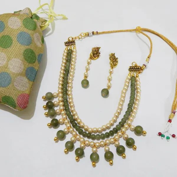 Olive_Synthetic_Pearl_Color_Glass_Beads_Necklace_For_Women