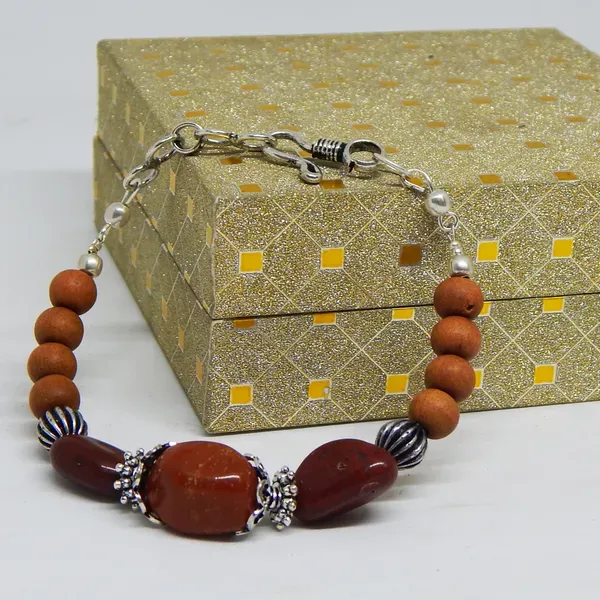 Red_Jasper_White_Sandal_Wood_Bracelet_For_Root_Chakra_Women