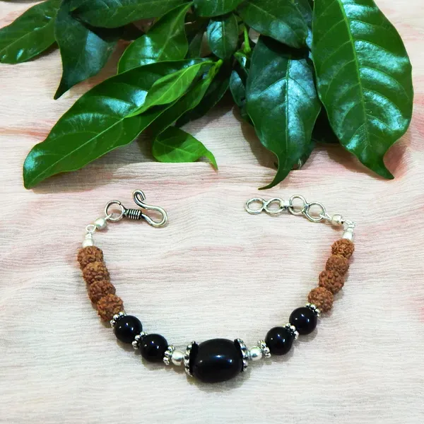 Black_Gemstone_Agate_Rudraksha_Beads_Bracelet_For_Women