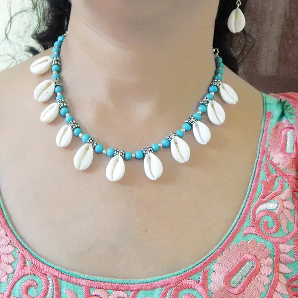 Sky_Blue_Sea_Shell_Glass_Beaded_Choker_Jewelry_For_Women