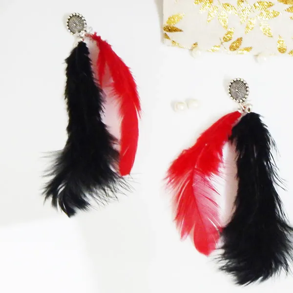 Multicolor_Black_Red_Feathers_Hanging_Metal_Earrings_For_Women