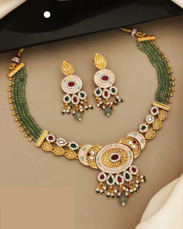 Fancy_Kundan_set