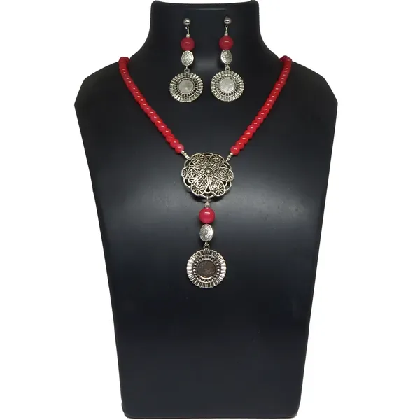 Red_Glass_Beads_With_Metal_Pendant_Necklace_For_Women