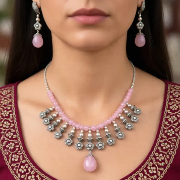 Pink_Gemstone_Rose_Quartz_Tumble_Chips_Choker_Necklace_For_Women