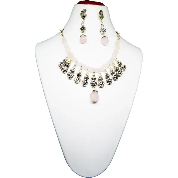 Pink_Gemstone_Rose_Quartz_Tumble_Chips_Choker_Necklace_For_Women