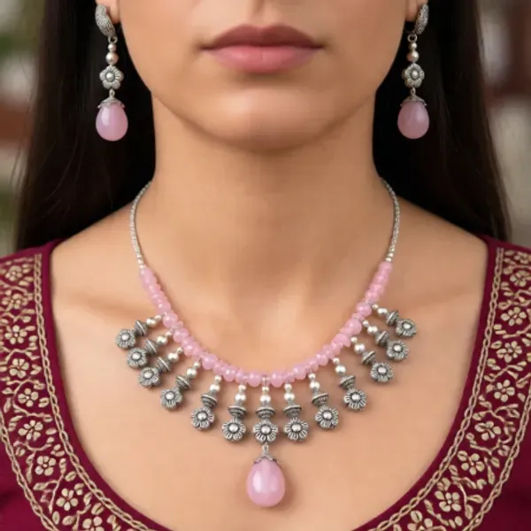 Pink_Gemstone_Rose_Quartz_Tumble_Chips_Choker_Necklace_For_Women