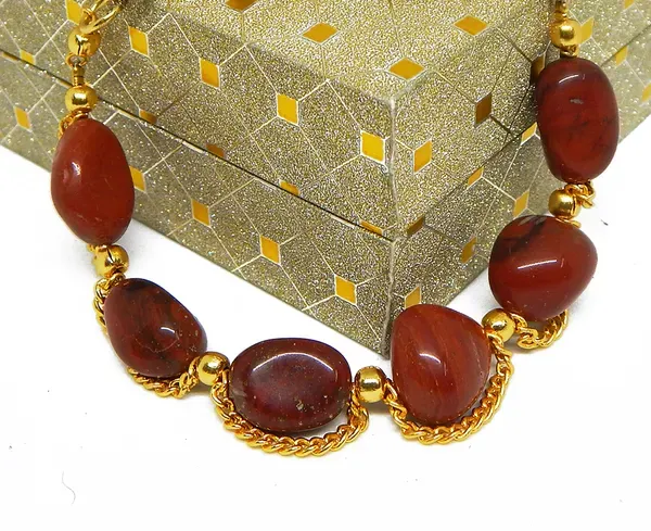 Maroon_Gemstone_Red_Jasper_Tumble_For_Root_Chakra_Bracelet_Women