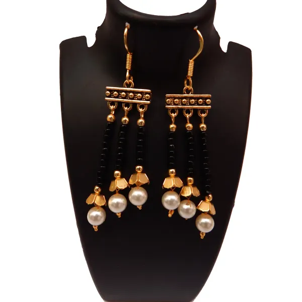 Black_Glass_Seed_Beaded_With_Pearl_Earrings_For_Women