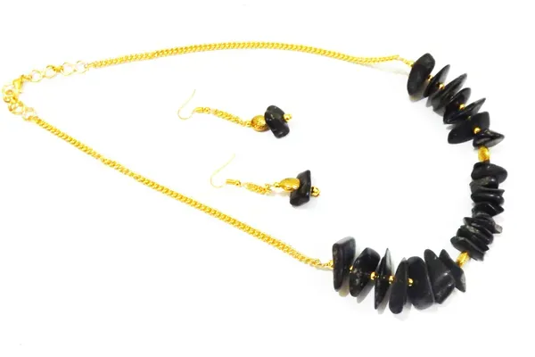 Black_Gem_Stone_Agate_Chips_Necklace_For_Women