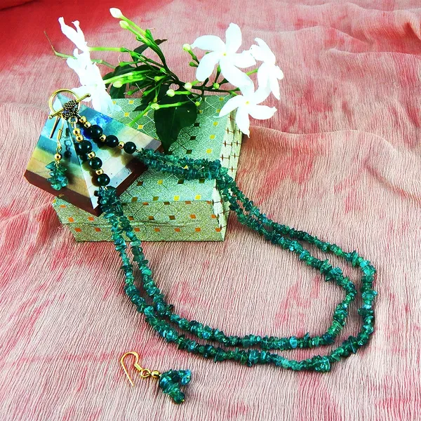 Green_Gemstone_Aventurian_Chips_Necklace_For_Women