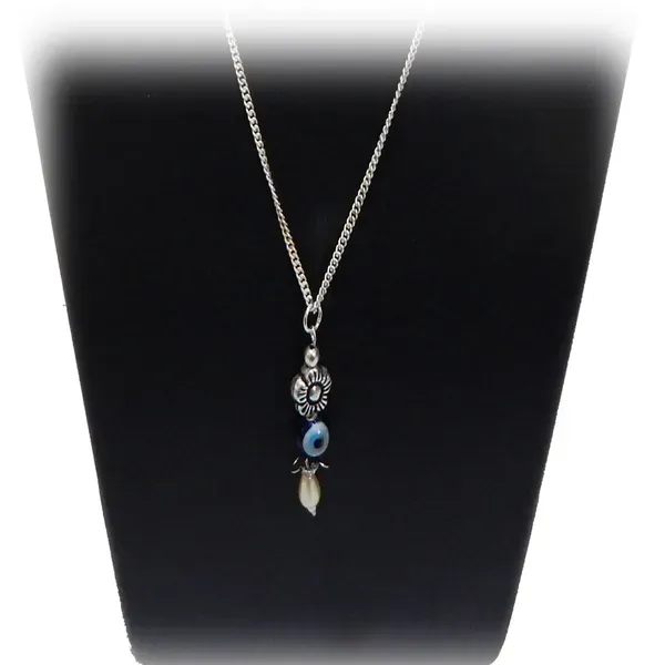 Blue_Metal_Chain_With_Small_Evil_Eye_Bead_Pendant_Jewelry_For_Women