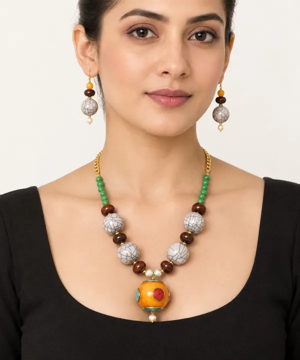 Resin_Beads_with_Nepali_Beads_Pendant_Necklace