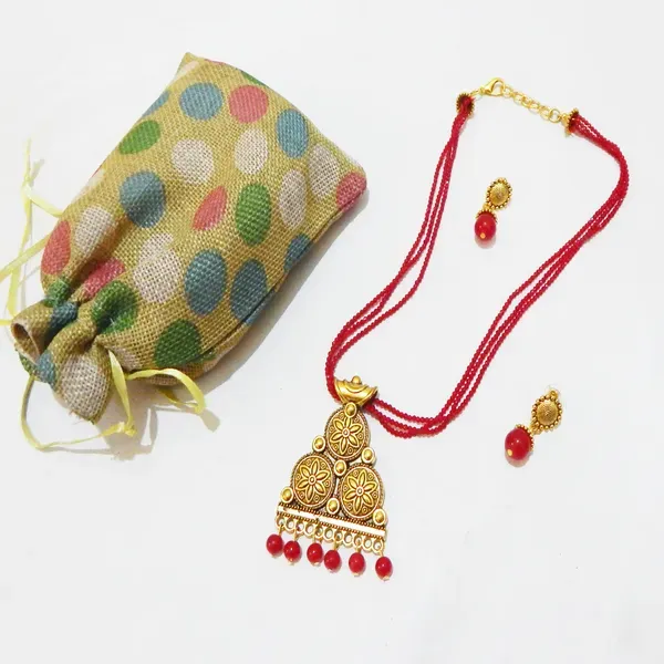 Red_Crystal_With_Metal_Pendant_Necklace_For_Women