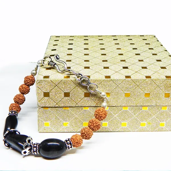 Black_Agate_Tumble_Rudraksha_Beads_Bracelet_For_Women