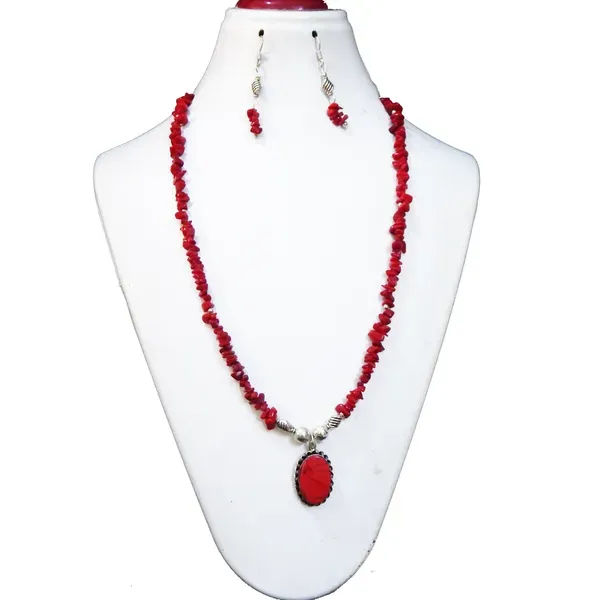 Red_Gem_Stone_Coral_Chips_With_Glass_Pendant_Neclace_For_Women