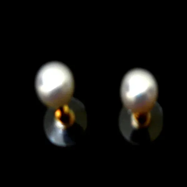 White_Real_Pearl_Stud_Earrings_For_Women