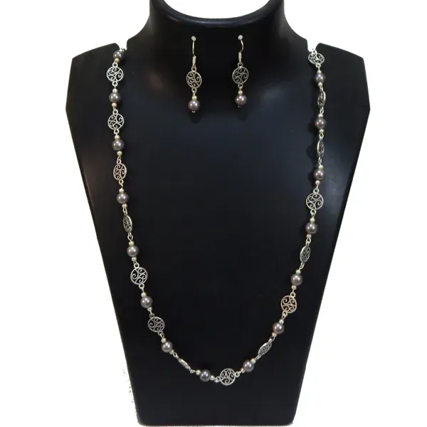 Silver_Metal_Beads_Fancy_Necklace_For_Women