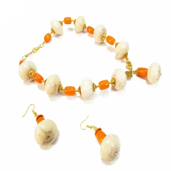 Multicolor_Resin_Beaded_Fancy_Necklace_For_Women
