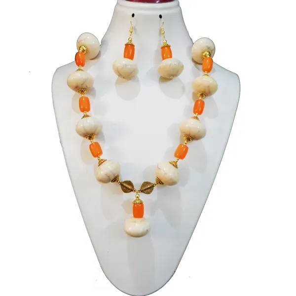 Multicolor_Resin_Beaded_Fancy_Necklace_For_Women