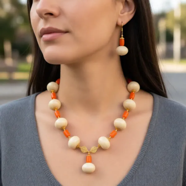 Multicolor_Resin_Beaded_Fancy_Necklace_For_Women