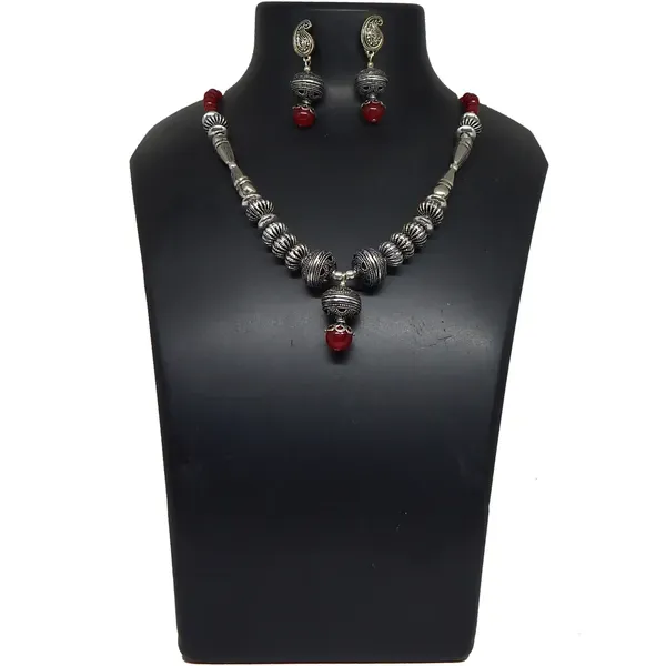 Silver_Metal_Beads_Necklace_For_Women