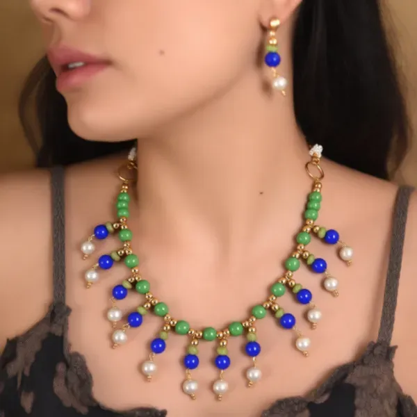 Multicolor_Plain_Glass_Beads_Synthetic_Pearl_Choker_Necklace_For_Women