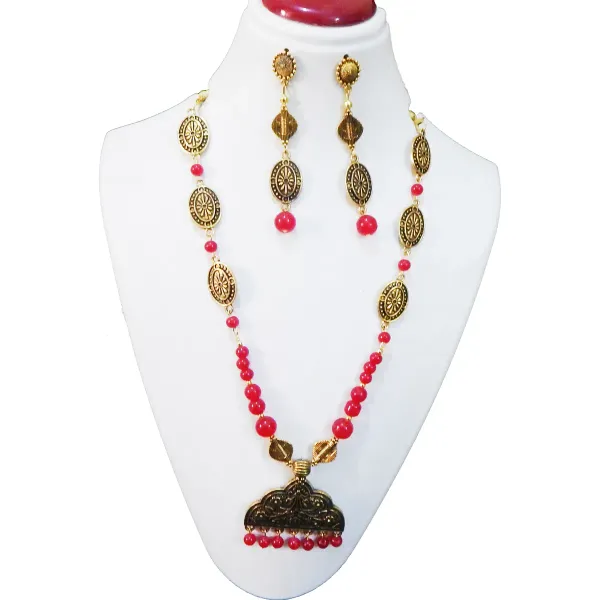 Red_Glass_Beads_With_Metal_Pendant_Necklace_For_Women