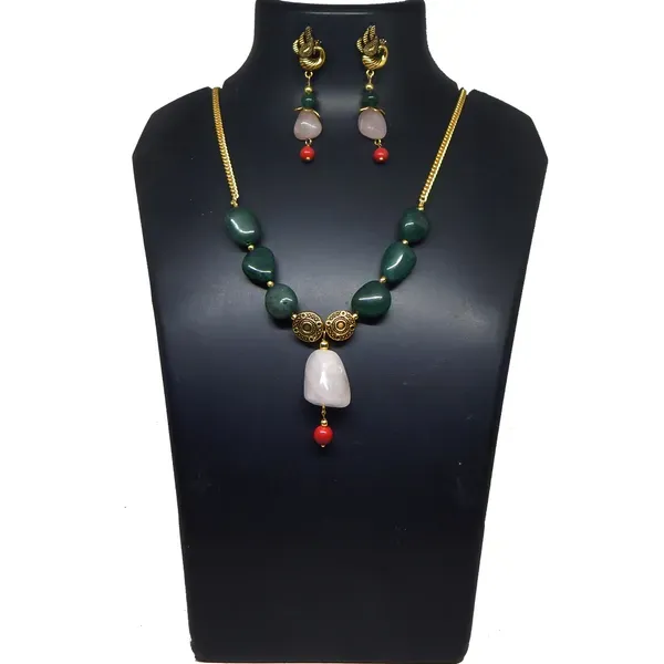 Green_Gemstone_Tumble_Beads_Necklace_For_Women