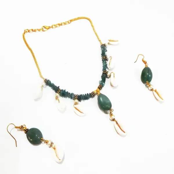 Green_Gem_Stone_Aventurine_Chips_Seashell_Necklace_For_Women