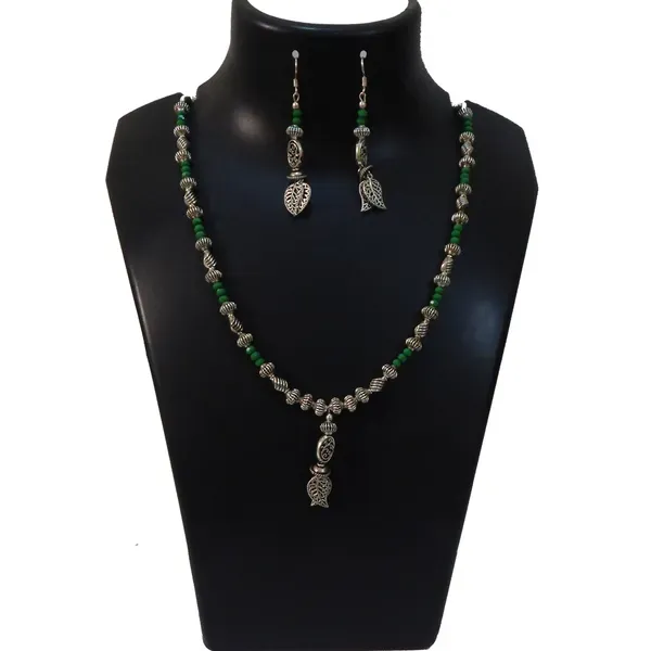 Silver_Metal_Cristal_Beaded_Simple_Necklace_For_Women