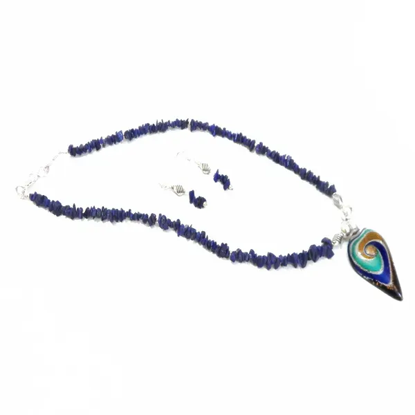 Blue_Gem_Stone_Agate_Chips_With_Glass_Pendant_Neclace_For_Women