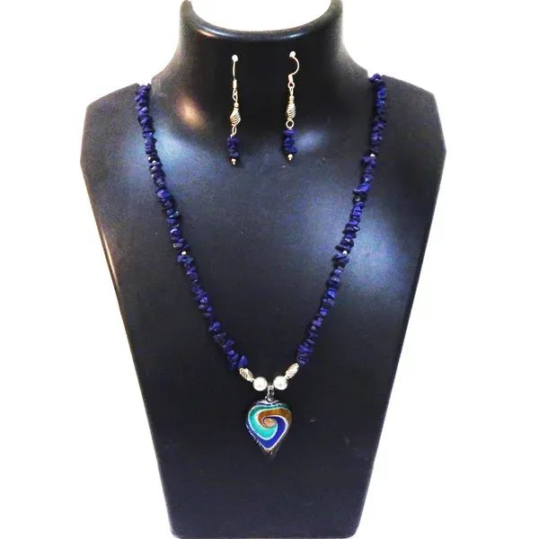Blue_Gem_Stone_Agate_Chips_With_Glass_Pendant_Neclace_For_Women