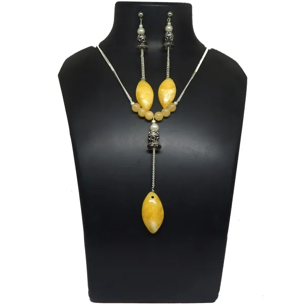Yellow_Gemstone_Beads_With_Amber_Pendant_Necklace_For_Women