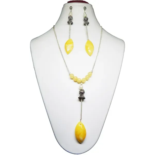 Yellow_Gemstone_Beads_With_Amber_Pendant_Necklace_For_Women
